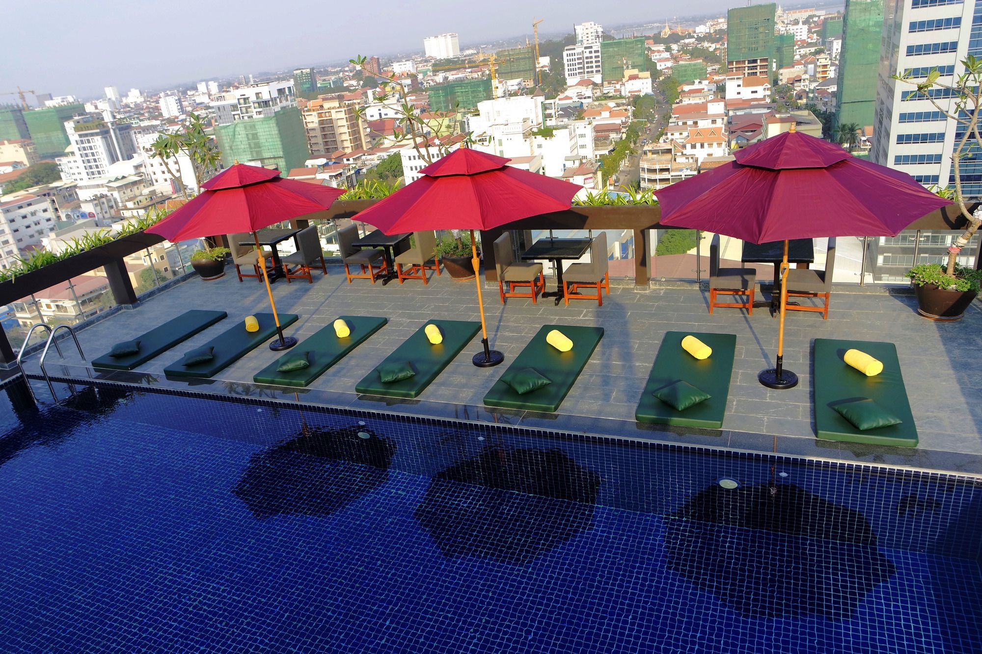 V Hotel Phnom Penh Ngoại thất bức ảnh